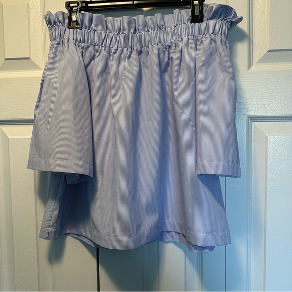 Brand New Sleeveless Shirt - Picture 2 of 3